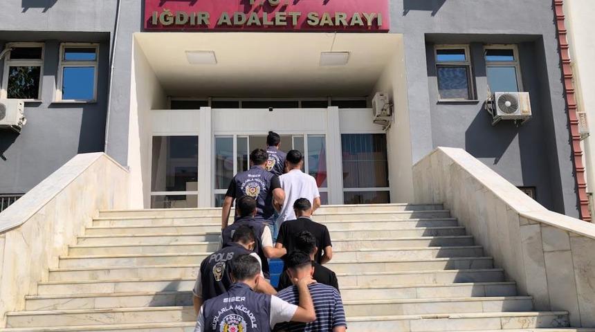 Iğdır merkezli yasa dışı bahis ve banka kartlarının k&ouml;t&uuml;ye kullanılması operasyonunda 5 g&ouml;zaltı