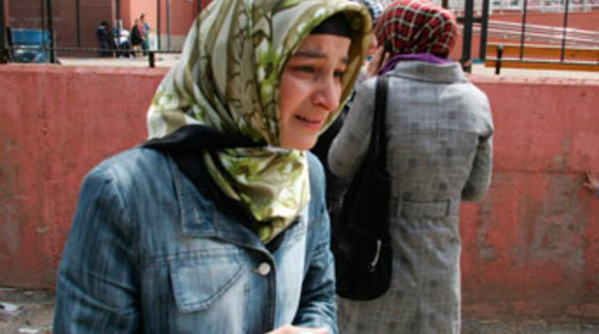 Başörtülü öğrenciler, 1 saat sonra alındı