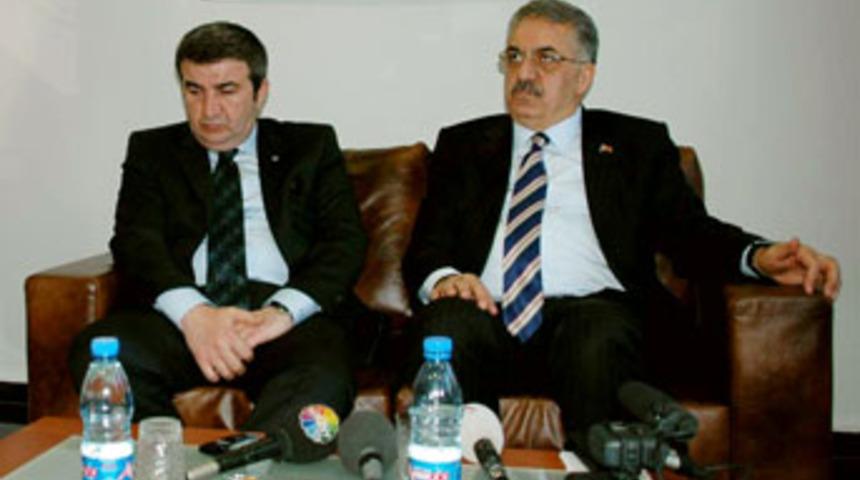 Bakan Yazıcısınır kapısında