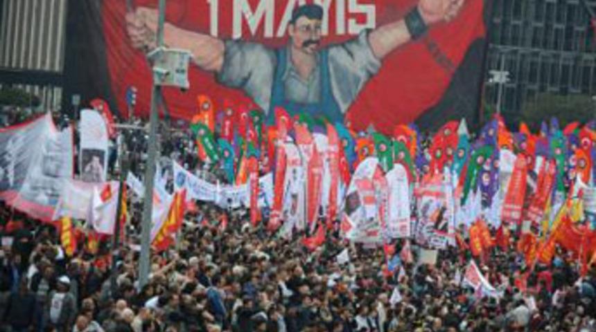 Y&uuml;zbinler 1 Mayıs&rsquo;ı kutladı