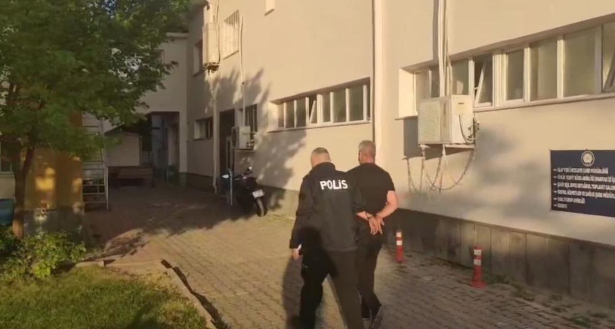 Kayseri de yeni nesil su&ccedil; &ouml;rg&uuml;t&uuml; operasyonu: 32 g&ouml;zaltı 2