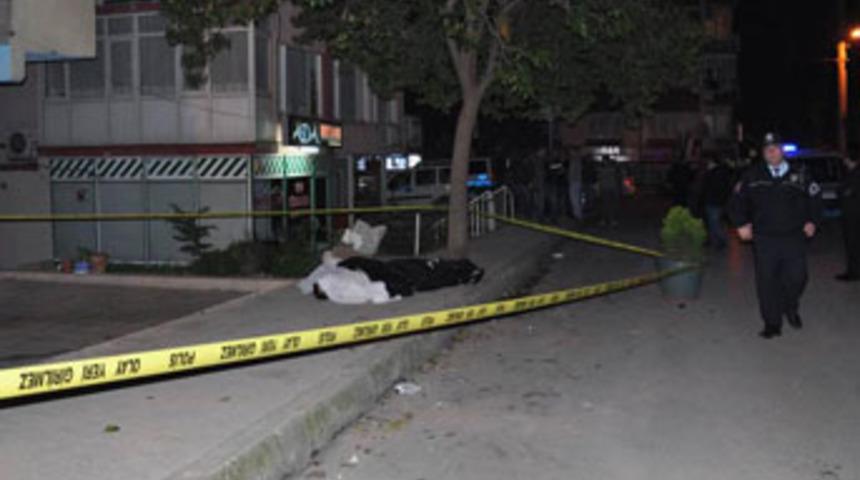 D&ouml;verek &ouml;ld&uuml;rd&uuml;ler