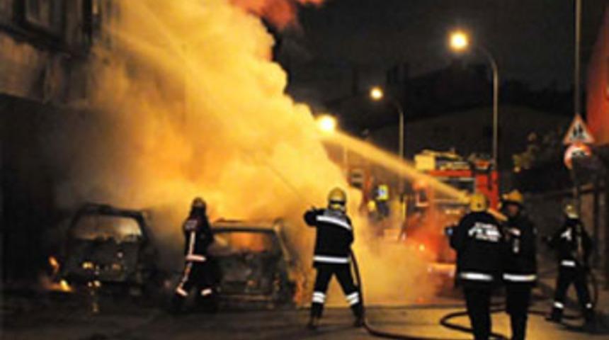 Hadımk&ouml;y'de ki yangın s&ouml;nd&uuml;r&uuml;ld&uuml;