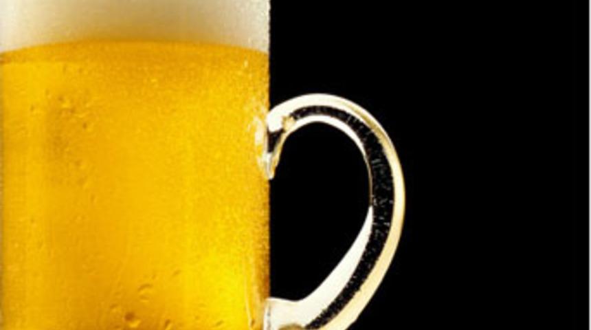 5 yaşında ki &ccedil;ocuk bira i&ccedil;ti hastanelik oldu