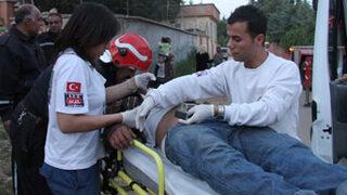 Elektrik direğinde can pazarı yaşandı