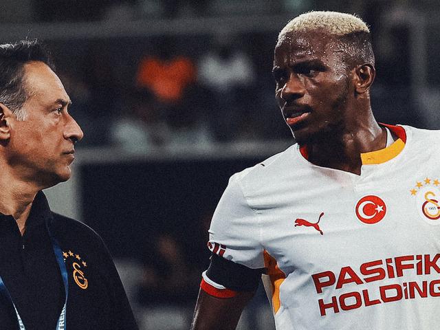 Galatasaray'da Victor Osimhen'den sevindiren tepki! Ma&ccedil; sonunda dikkat &ccedil;eken anlar