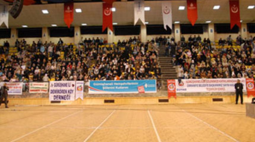 &Uuml;mraniye'de coşkulu G&uuml;m&uuml;şhane ş&ouml;leni