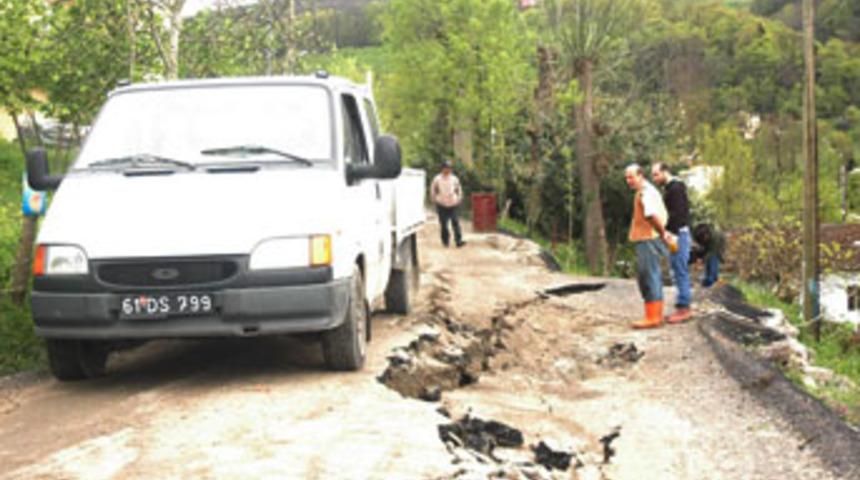 Trabzon'da heyelan korkuttu