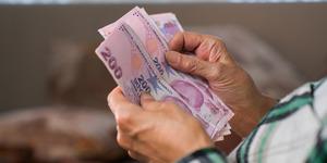 En d&uuml;ş&uuml;k emekli maaşı i&ccedil;in rakam geldi! Ocak 2027 zammı tahmini