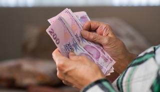 En d&uuml;ş&uuml;k emekli maaşı i&ccedil;in rakam geldi! Ocak 2027 zammı tahmini