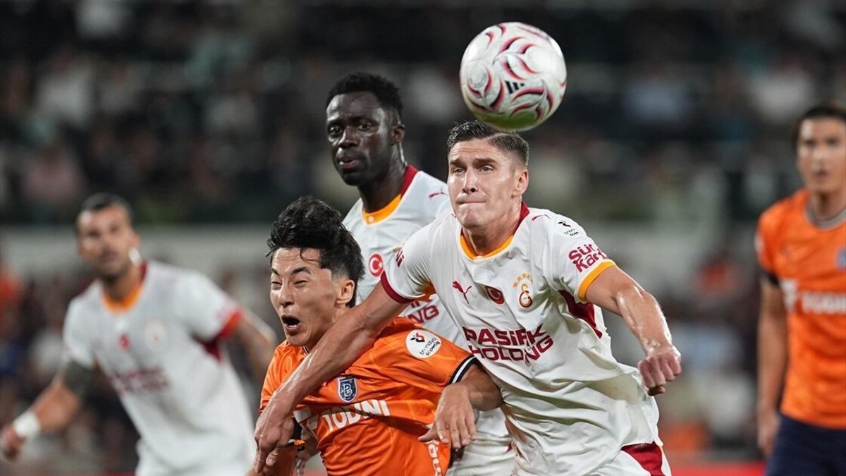 Başakşehir-Galatasaray maçına hakem kararları damga vurmuştu! Trio ekibi yorumladı: Devam ettirilmeliydi... - Galatasaray (GS) Haberleri