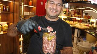 Türkiye'de ilk: Talepler üzerine pastırmanın turşusu yapıldı