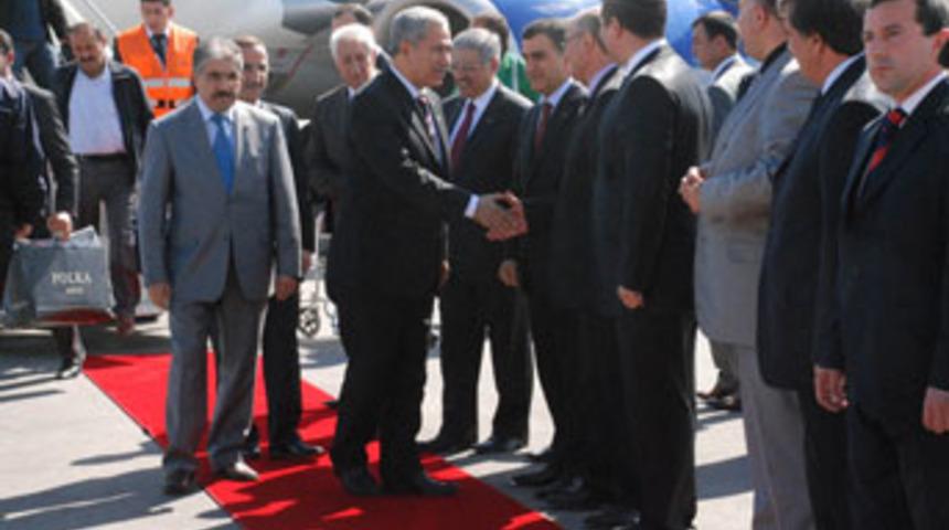 Arınç &quot;iktidar olmaktan&quot; emin