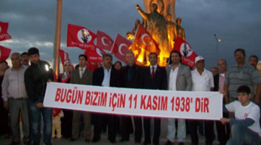 Atatürk Anıtı'nda nöbet tutma eylemi