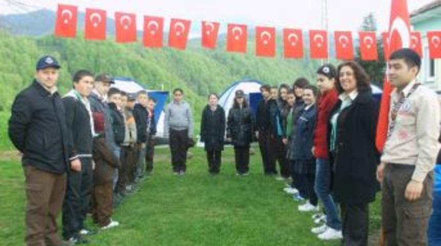 Alaplılı izciler Bacaklı Yayla'da kamp kurdu