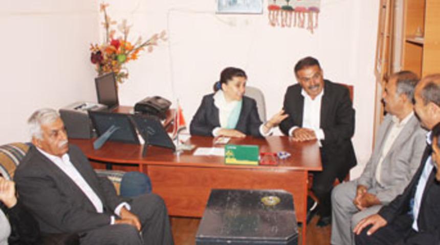 Leyla Zana STK'ları ziyaret etti