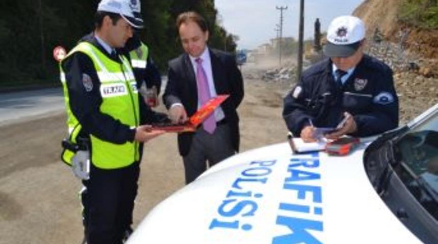 &Ouml;nce ceza, sonra &ccedil;ikolata yedi