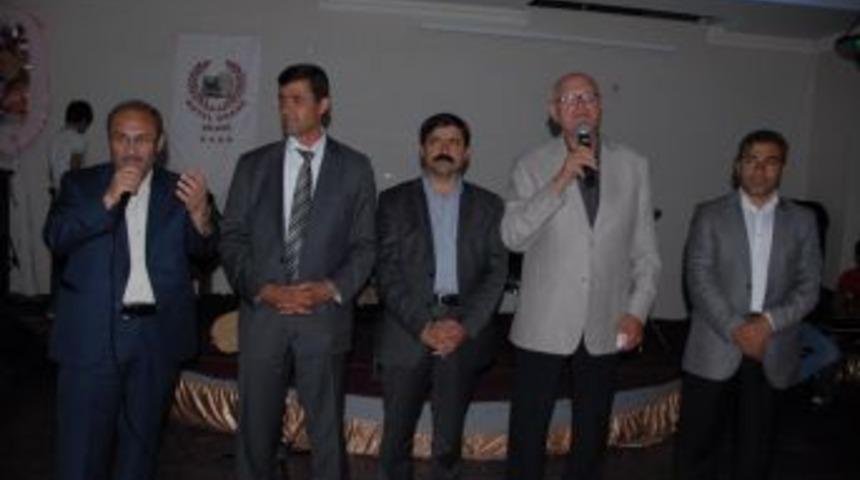 "Bağımsızlık i&ccedil;in m&uuml;cadele vermek gerekir"