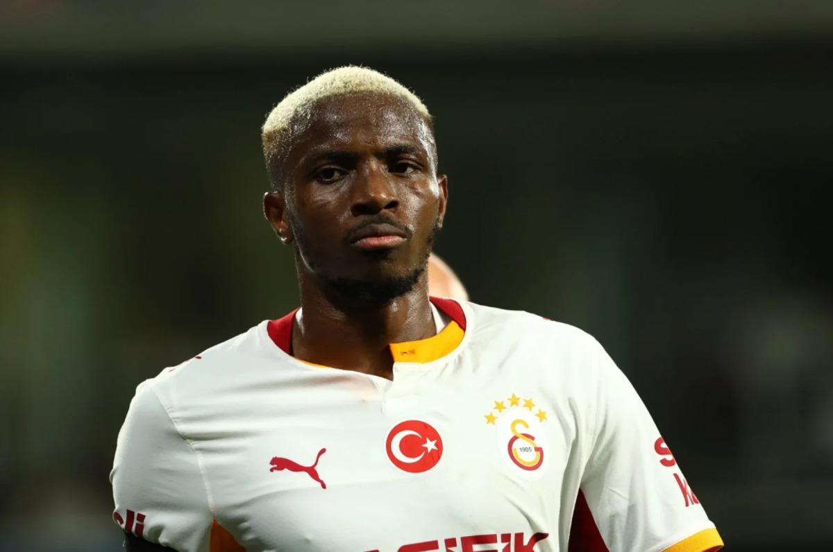 Sakatlanarak oyundan çıkmıştı! Galatasaray dan Osimhen açıklaması geldi 1