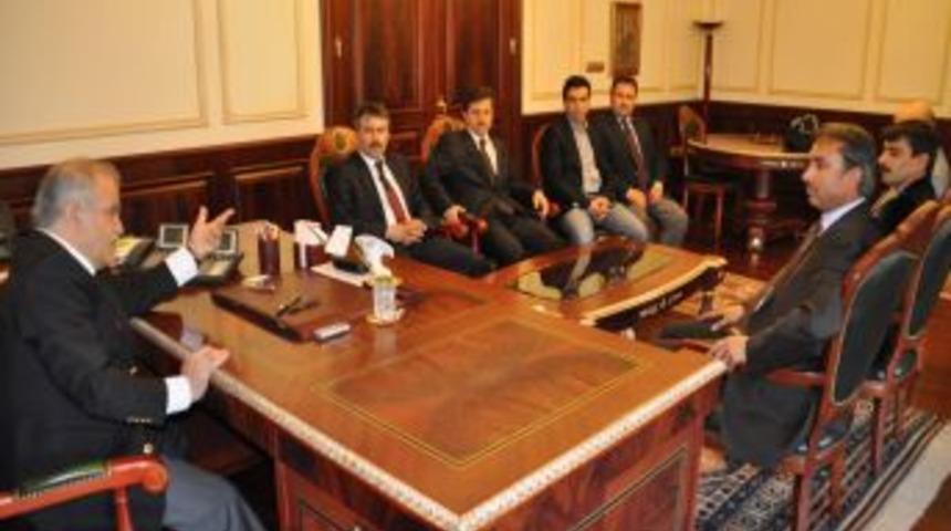 Vali Şent&uuml;rk: Bir &uuml;lkenin kalkınması sanayi ile olur