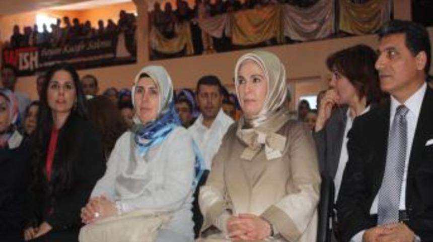 Emine Erdoğan: Ter&ouml;re ve şiddete hayır, kadına ve &ccedil;ocuğa eğitime tam destek