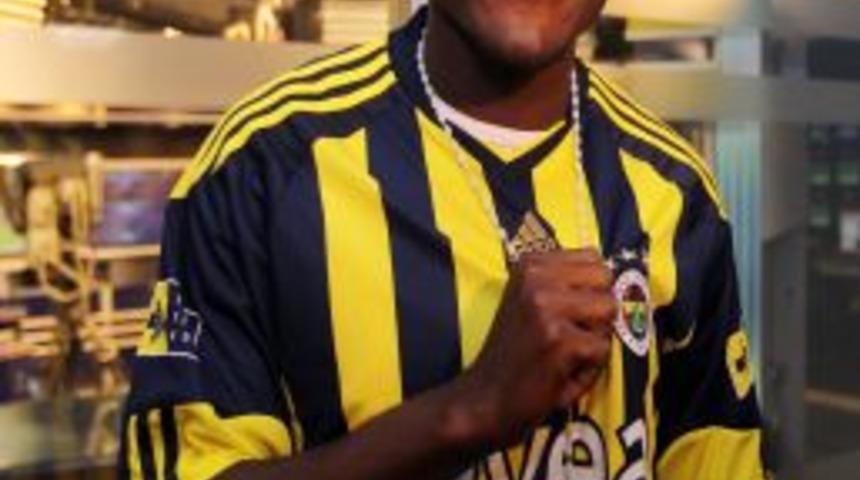 Emenike, Fenerbah&ccedil;e'de
