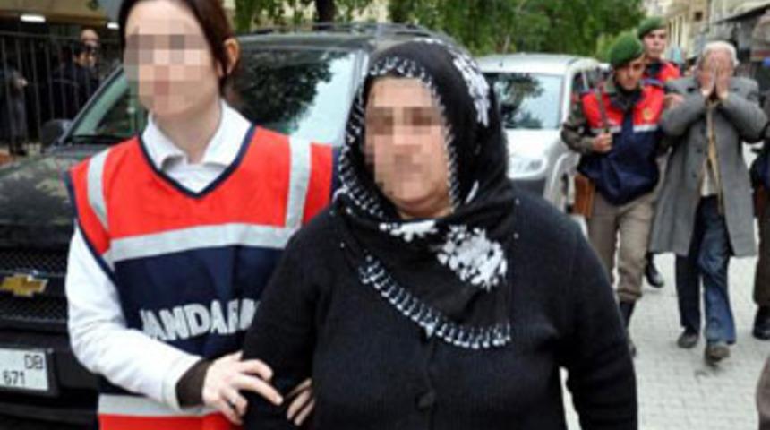 Her fotoğrafa, bir çeyrek altın