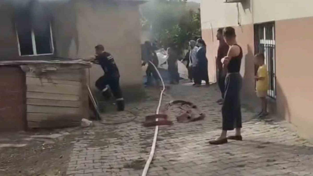 Elazığ’da odunluk ve kilerde yangın - Güncel Haberler