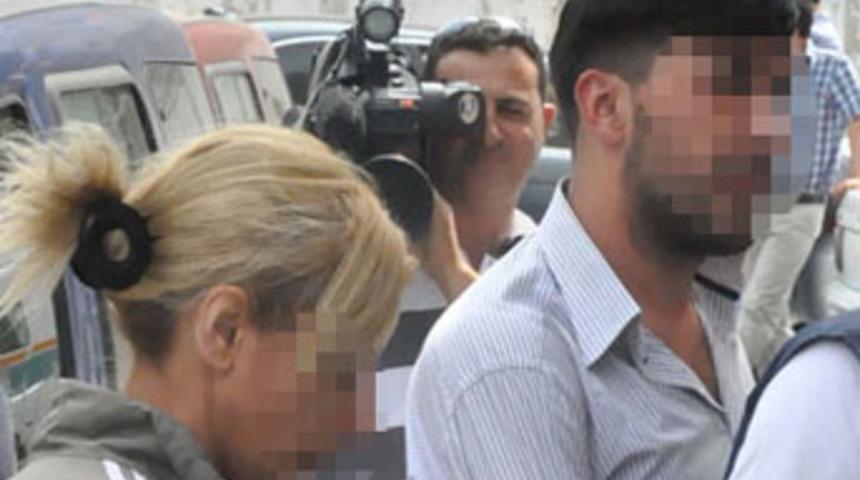 Karı- koca g&ouml;r&uuml;n&uuml;m&uuml;nde hırsızlık