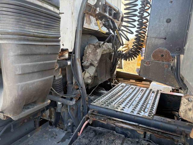 Tırda çıkan yangına, çevreden geçen beton mikseri yardıma koştu 2