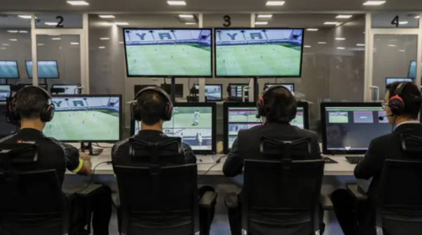 Fenerbah&ccedil;e-Beşiktaş derbisinin 'VAR' hakemi belli oldu! 