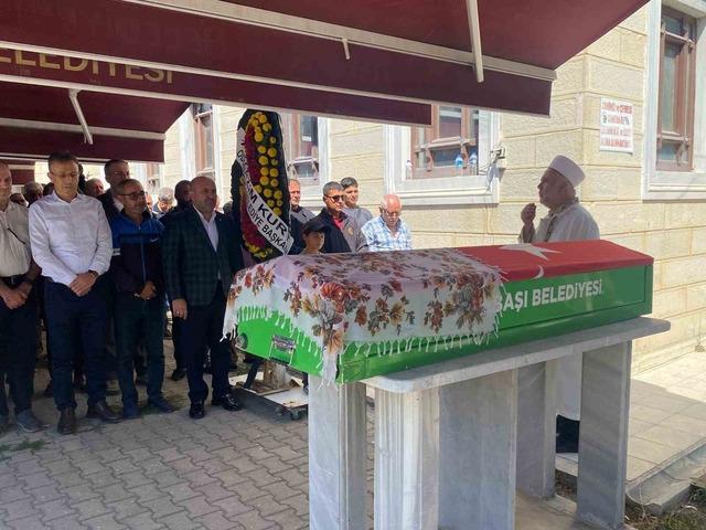 Girne’deki gemi kazasında hayatını kaybeden Eskişehirli kadın son yolculuğuna uğurlandı 1