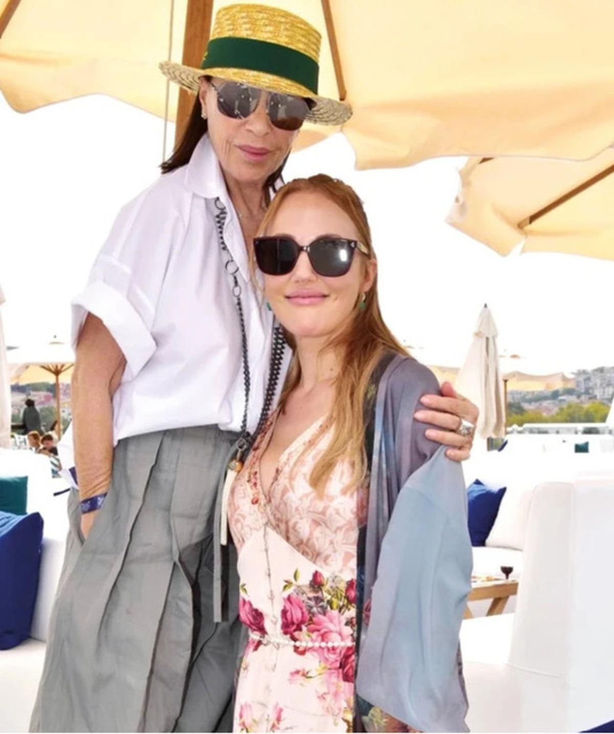 Nebahat Çehre ile Meryem Uzerli yıllar sonra aynı karede: Sosyal medya onları konuştu 2