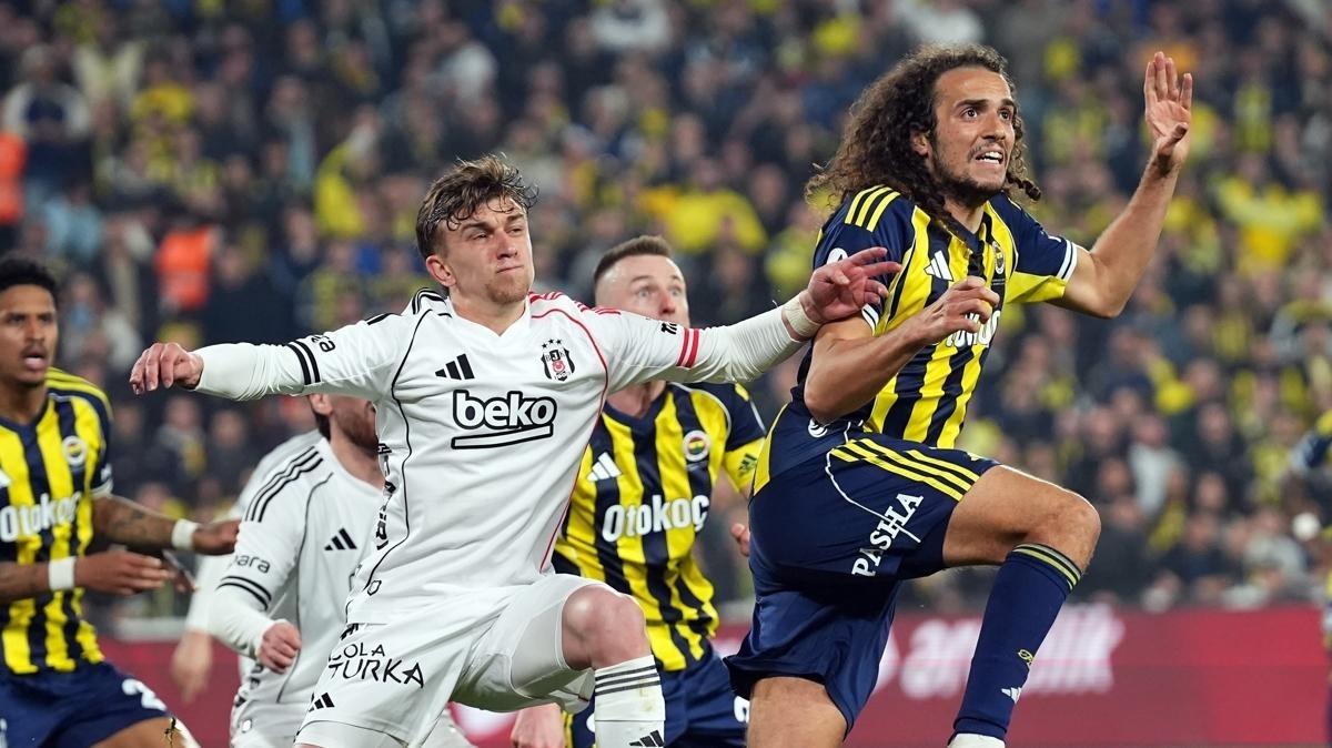 Fenerbahçe-Beşiktaş derbisine saatler kala olay karar: Yıldız isim kadroya alınmadı, tesislerden ayrıldı 10