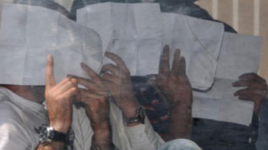 "Babam benimle ilişkiye girdi"