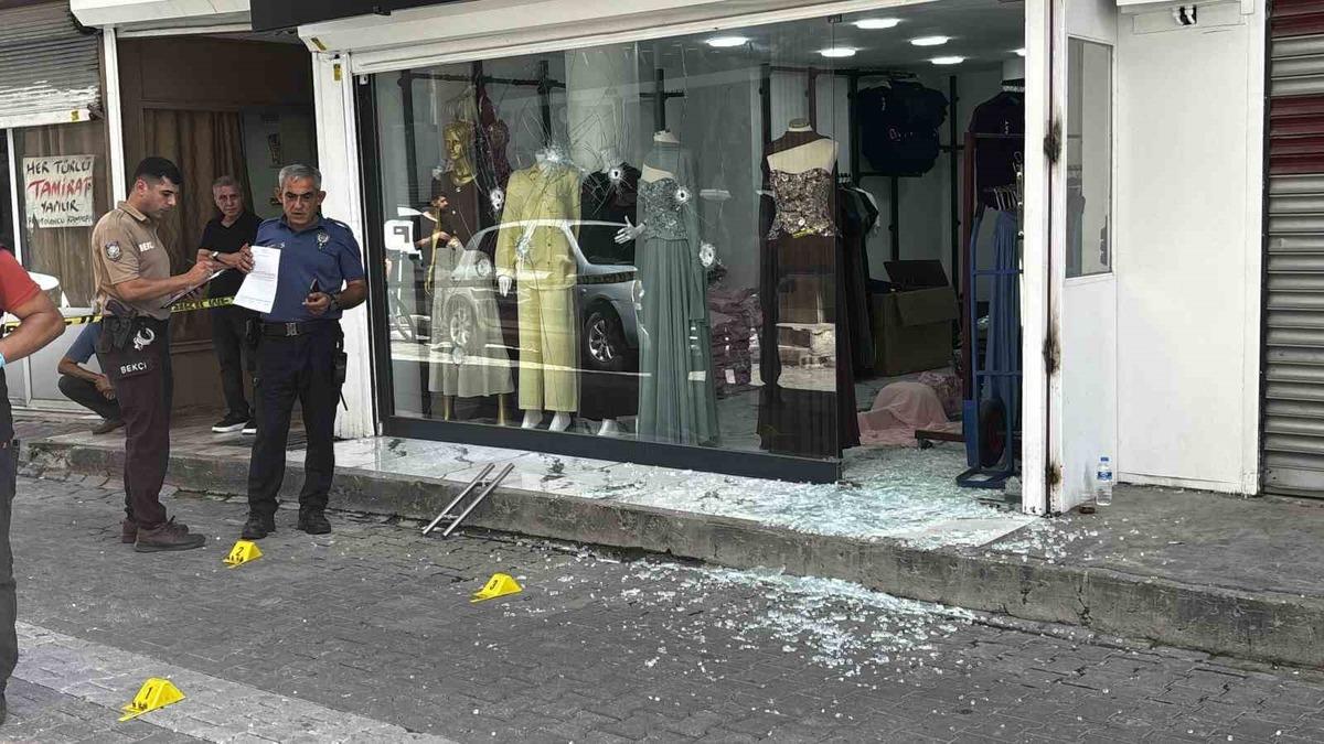 Adana'da iş yerine silahlı saldırı - Güncel Haberler