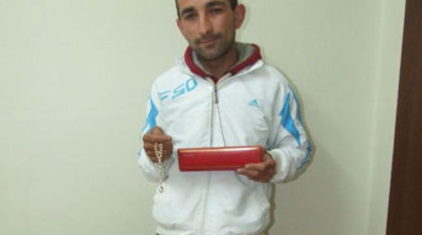 Sedat Peker'den boyacıya 14 ayar tespih