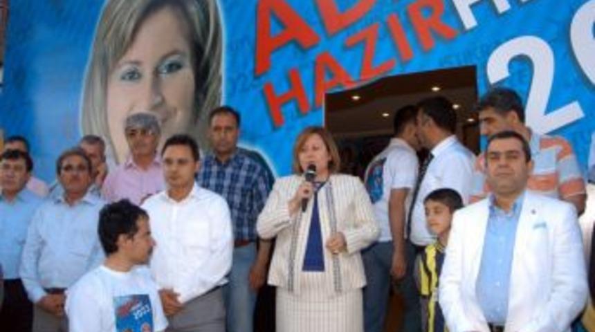 G&uuml;rkan se&ccedil;im b&uuml;rosu a&ccedil;tı