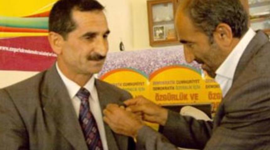 MHP İl&ccedil;e Başkanı BDP'ye katıldı