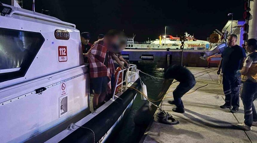 Ticari teknede rahatsızlanan vatandaş i&ccedil;in tıbbi tahliye ger&ccedil;ekleştirildi