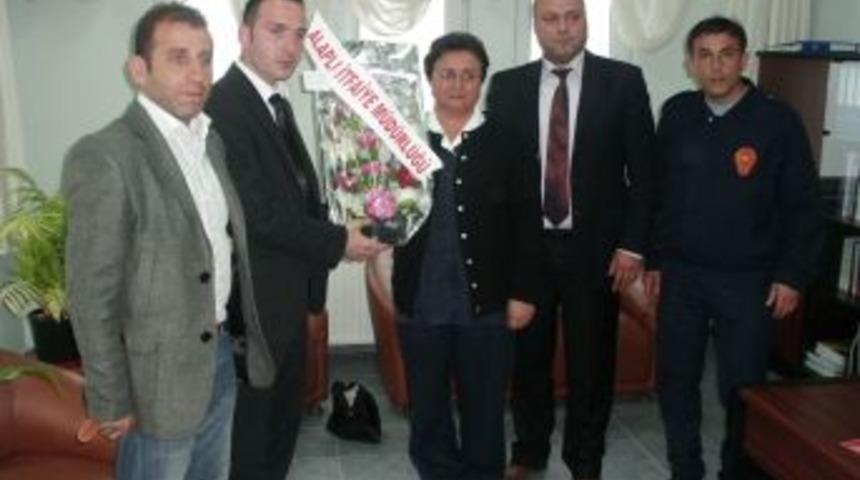 Alaplı itfaiyesindenden hemşirelere kutlama