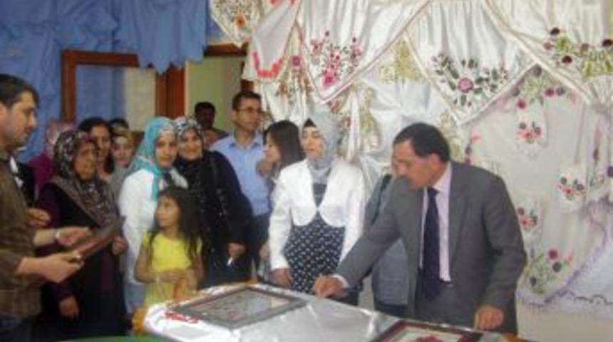 Sarı&ccedil;am'da el emeği eserler g&ouml;r&uuml;c&uuml;ye &ccedil;ıktı