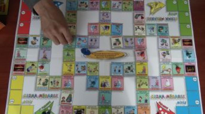 Başbakan'ın &uuml;&ccedil; &ccedil;ocuk isteği aile oyununa konu oldu