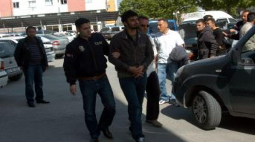 K&uuml;tahya'da PKK'ya y&ouml;nelik operasyon: 14 g&ouml;zaltı