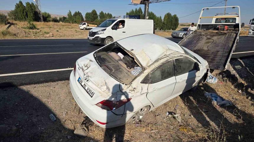 Ankara&rsquo;da trafik kazası: 4 yaralı