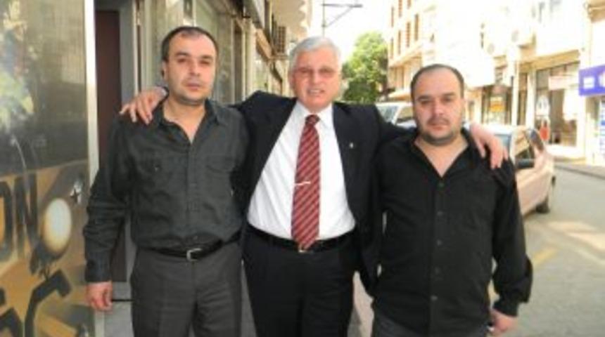 AK Parti Milletvekili Akbulut, Malkaralı ikizlere sahip &ccedil;ıktı