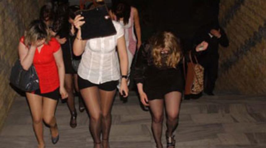 "Havalar ısındı, etekler kısaldı"