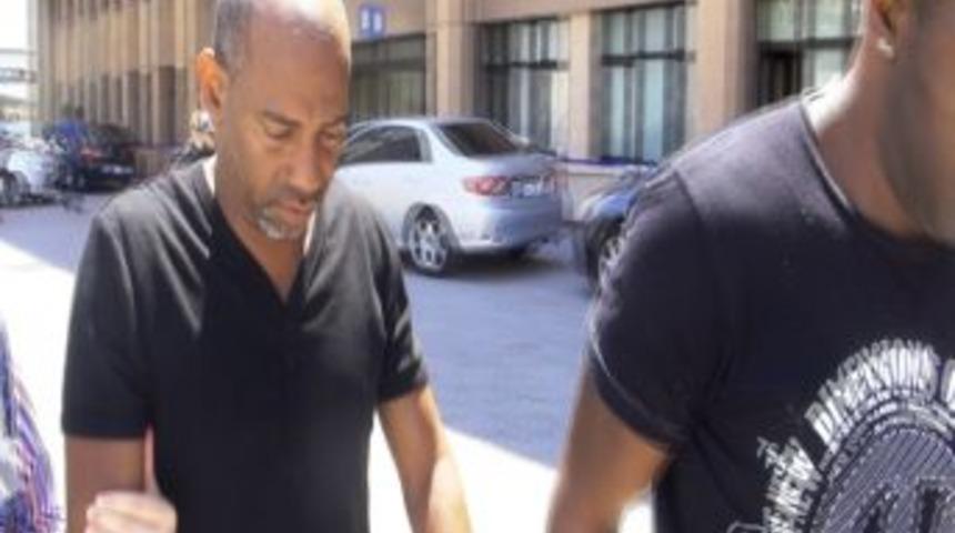 Midesinde kokain taşıyan kurye AİDS&rsquo;li &ccedil;ıktı