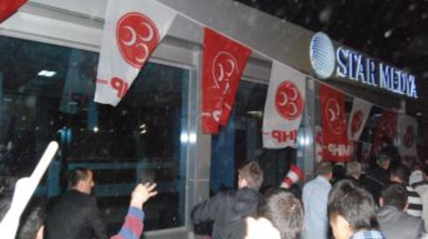 MHP&rsquo;liler Star Gazetesi&rsquo;ne saldırdı (2)