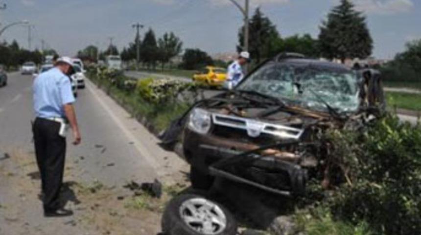 Edirne'de kaza: 1 &ouml;l&uuml;, 2 yaralı